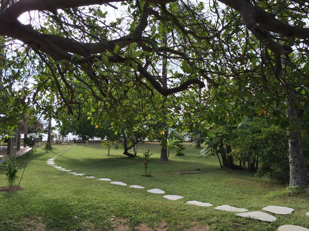 The Papalagi Resort Gili Gede Exterior foto